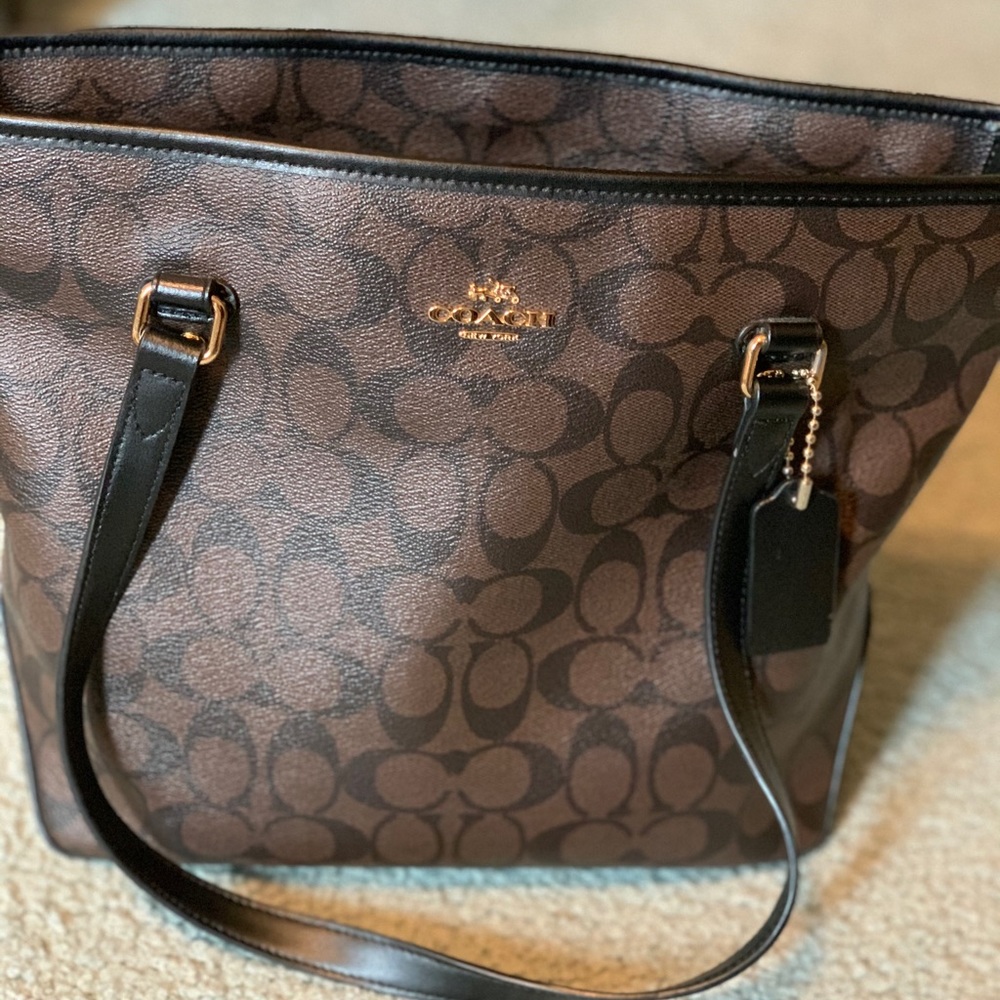 Coach shoulder tote